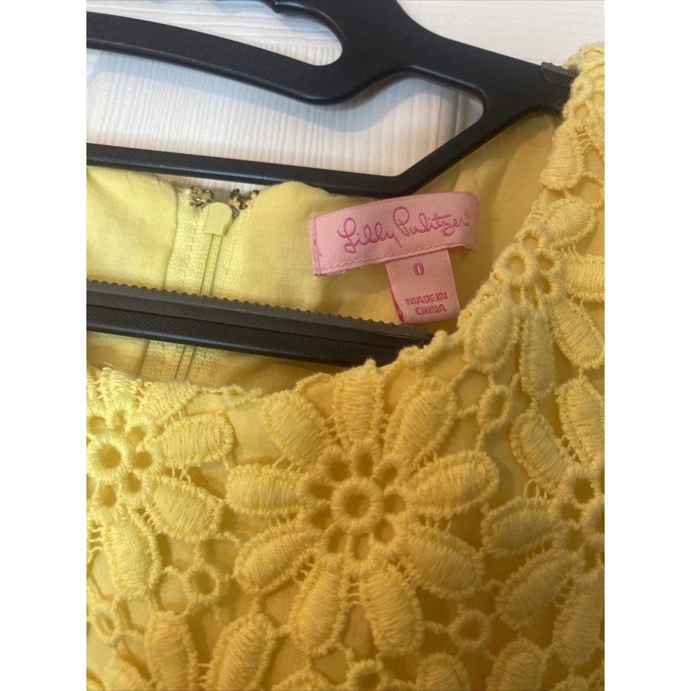 Lilly Pulitzer LELA Floral Daisy Crochet Lace Shift Dress Size 0 Yellow - Picture 4 of 7